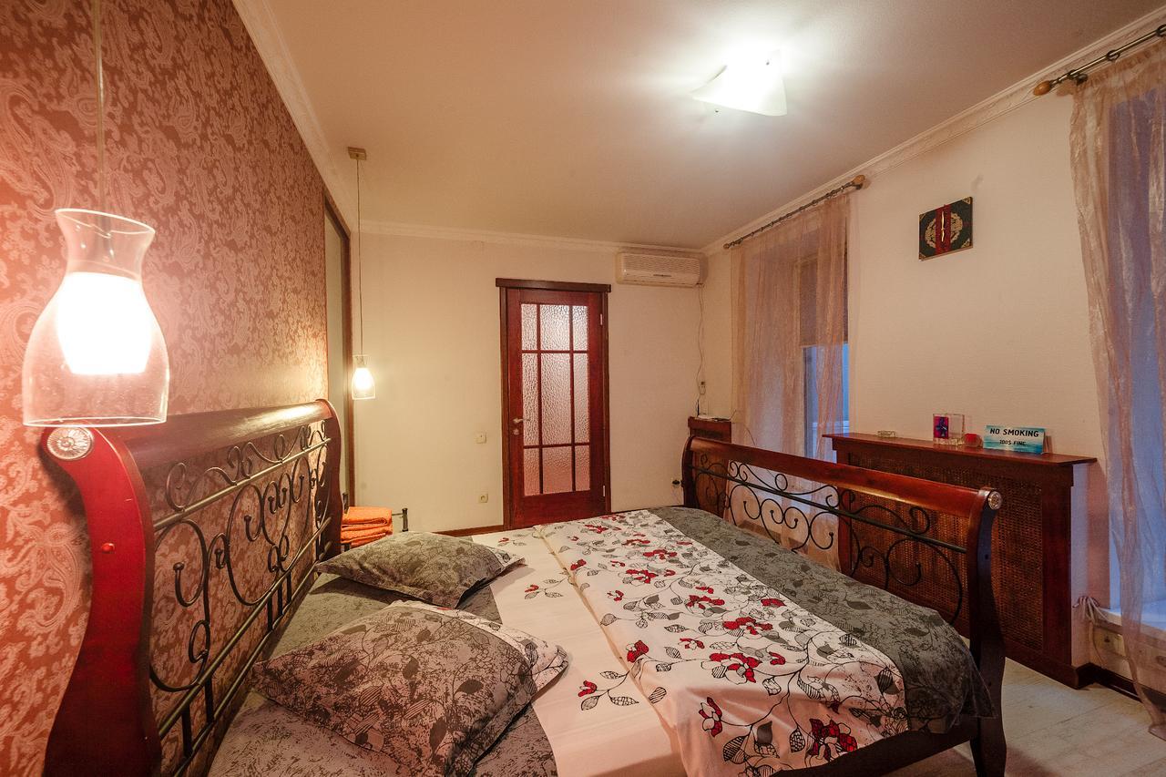Квартира На Дерибасовской Odessa Exterior foto